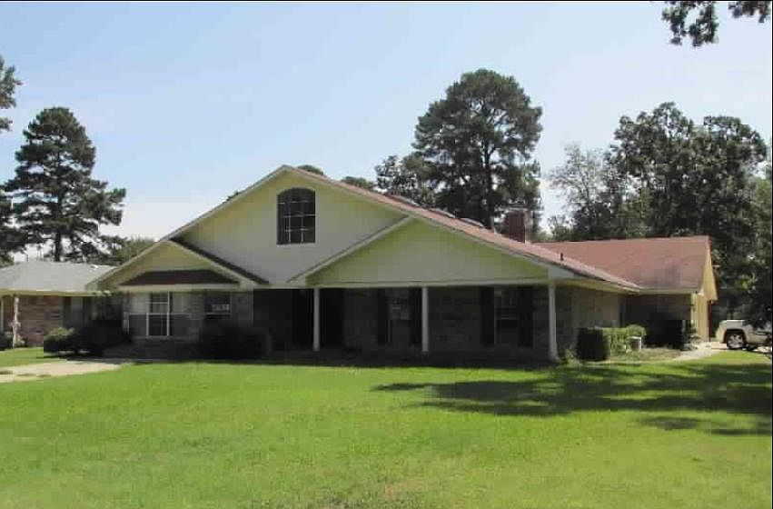 1st image of 2902 Loriwood Dr