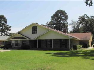 2902 Loriwood Dr, Haughton, LA 71037