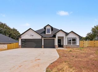 2205 Winter Ridge Rd, Blanchard, OK 73010