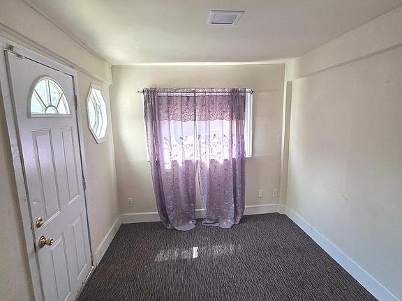 2nd image of 441 Croyden Rd