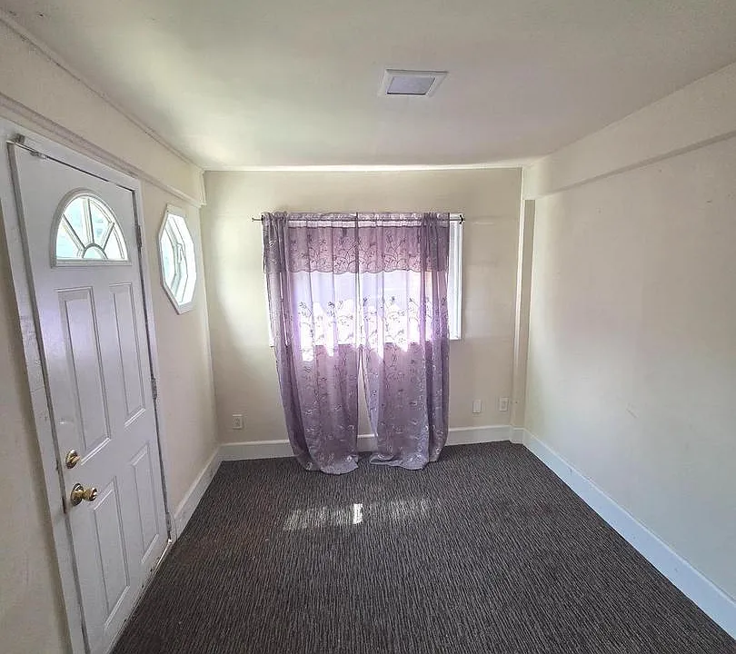 441 Croyden Rd