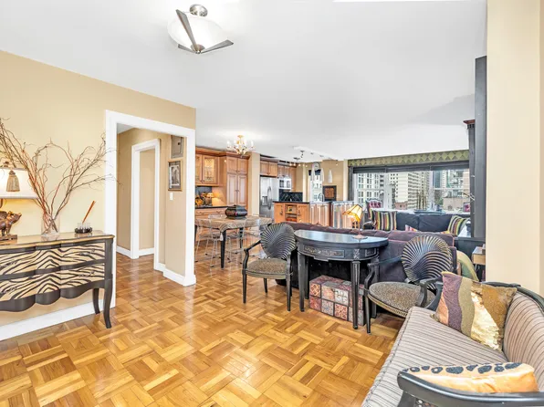 251 East 51st Street image 1 of 11