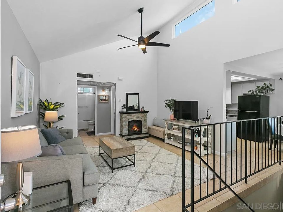 1st image of 4338 Altadena Ave #206