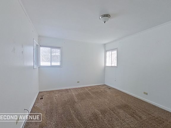 5th image of 441 Talala St