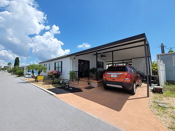 2nd image of 1375 Pasadena Ave S #422