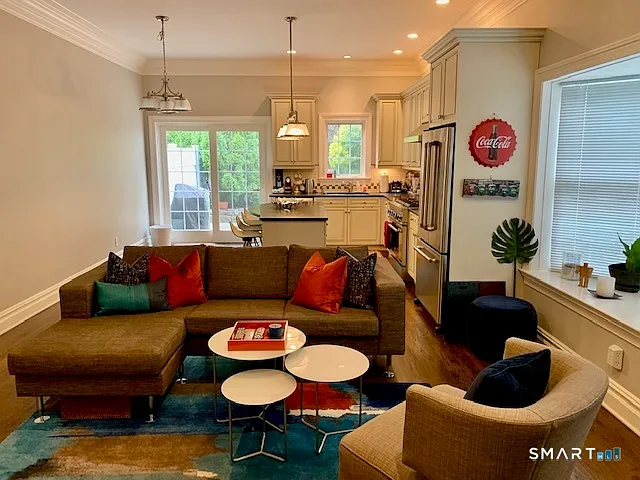 288 Davis Ave #1 — Photo 7