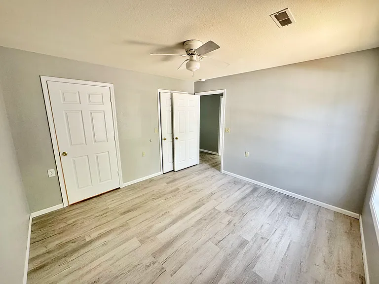 720 E Culton St #A — Photo 12