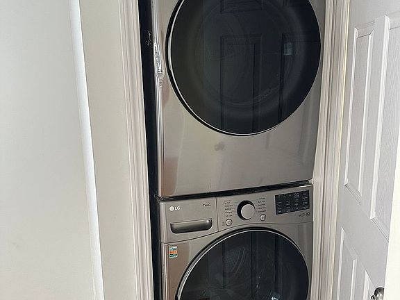 3rd image of 10-31 51st Ave #3
