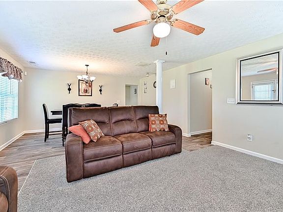 4th image of 6045 Flagstaf Walk