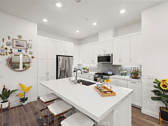 5th image of 756 Sunrise Rd