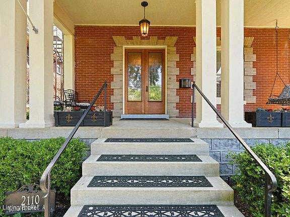 3rd image of 2110 Bonnycastle Ave