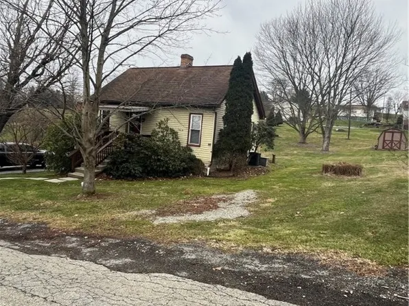 265 Oak St, Rillton, PA 15678
