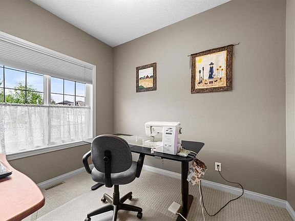 5th image of 3807 SW 75th St