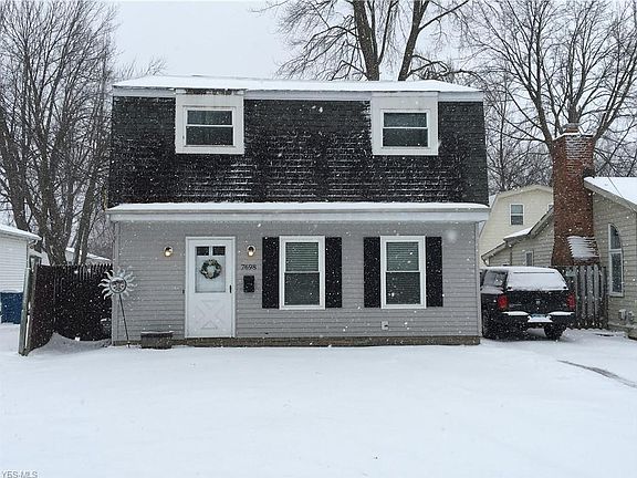 2nd image of 7698 Pinehurst Dr