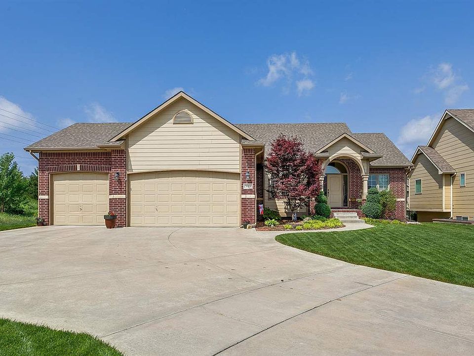 1st image of 3001 N Brush Creek Cir