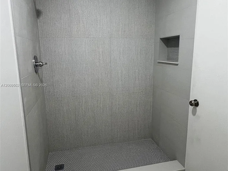 9203 SW 138th Pl #9203 — Photo 7