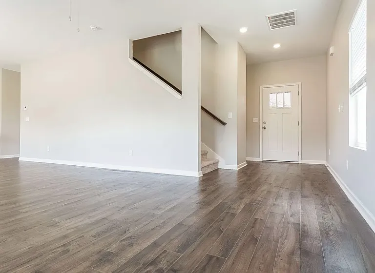 1001 Park View Dr — Photo 6