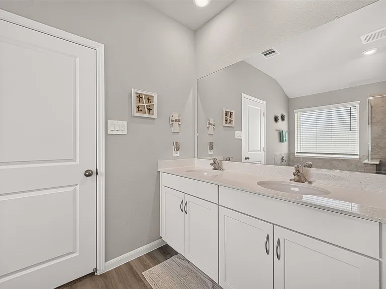 12707 Gabrial Dr — Photo 10