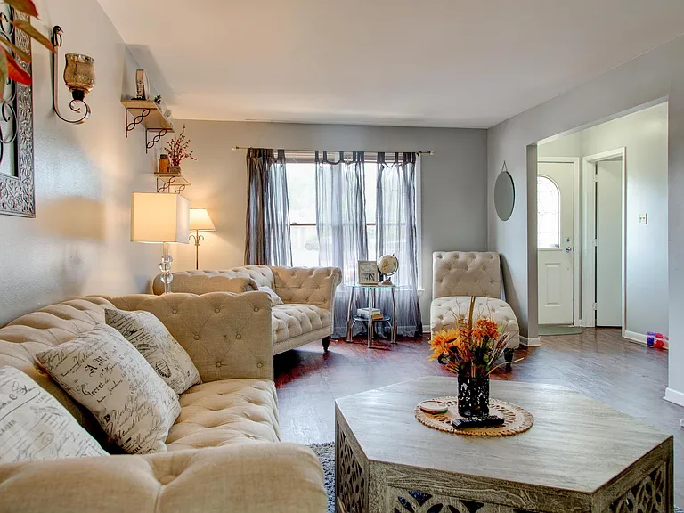 2110 Laporte Ave — Photo 4