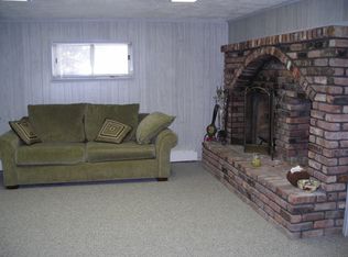 142 Fountain Ave, Selden, NY 11784