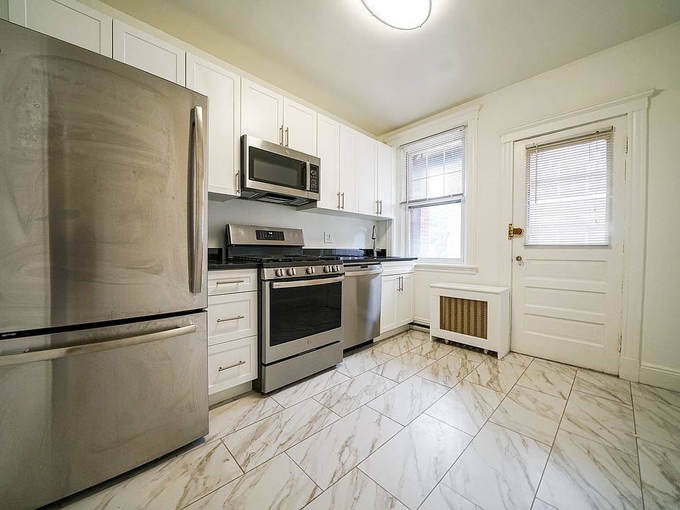 1st image of 58 Selkirk Rd APT 12