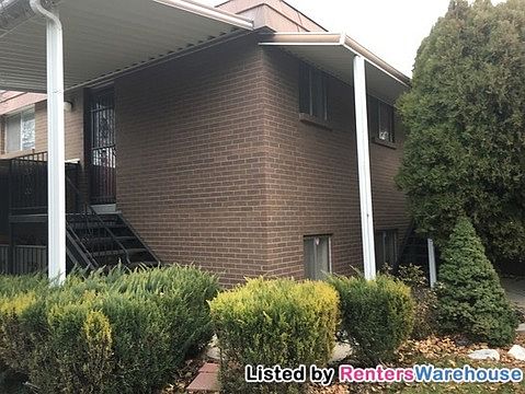 5th image of 959 E Austin Ave #B
