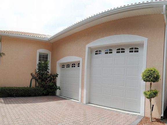 Over sized garage for motor 