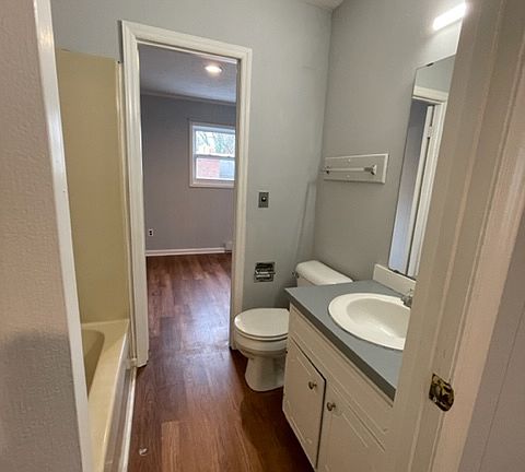 4th image of 818 Powhatan Ave #10722357