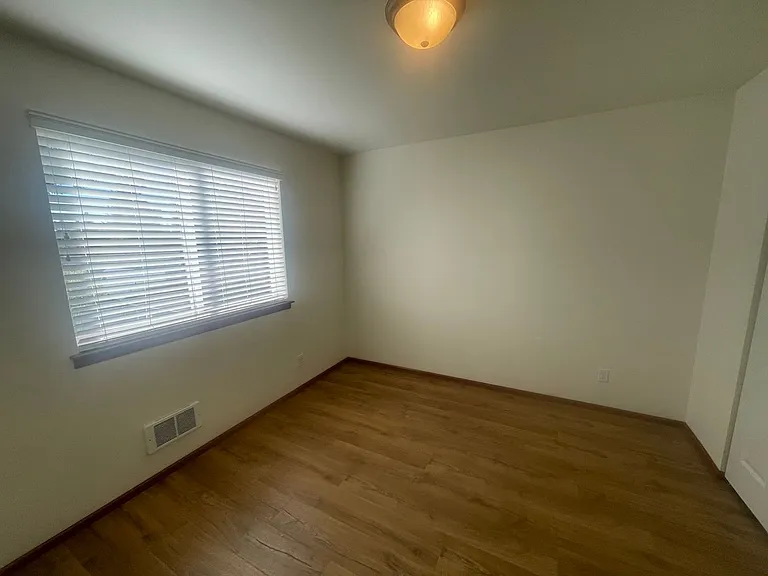 5116 153rd Pl SW — Photo 10