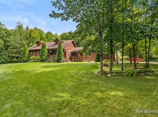 13880 Pointe North Ct NE, Cedar Springs, MI 49319