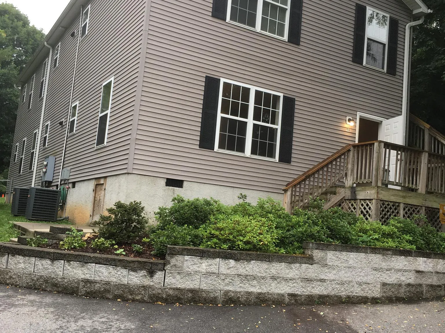 9 Buffalo St — Photo 4