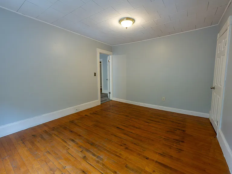 125 Tarrytown Rd #123 — Photo 15