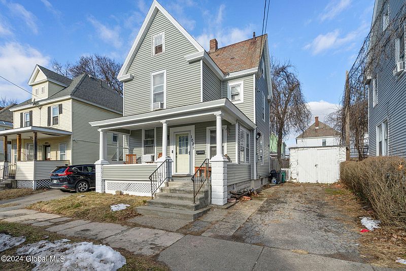2nd image of 1025 Forest Road