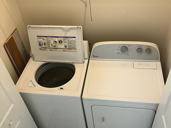 Laundry Unit (first door on right of walkway)