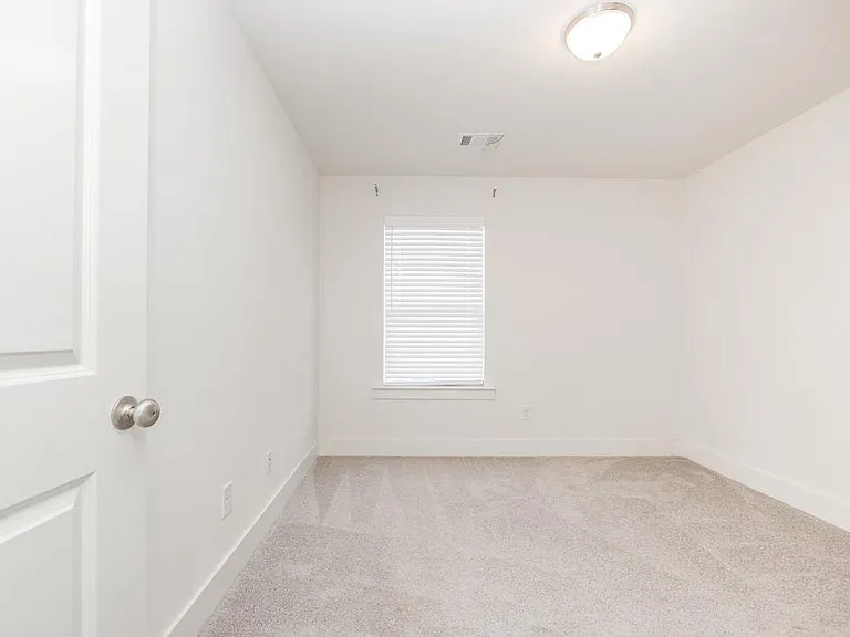 7 Steelwood Ct — Photo 22