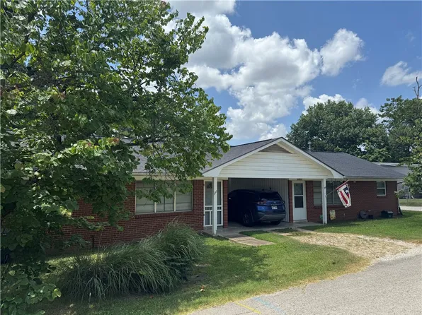 795-797 S Dockery Ln, Fayetteville, AR 72701