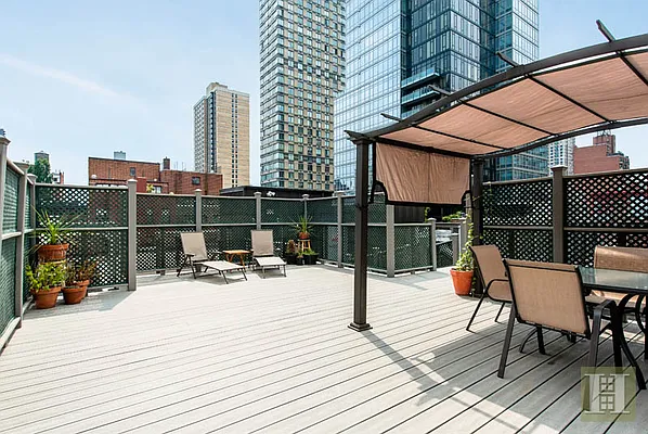 Sold by Halstead Real Estate | media 15