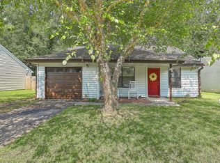 194 Mickler Dr, Ladson, SC 29456