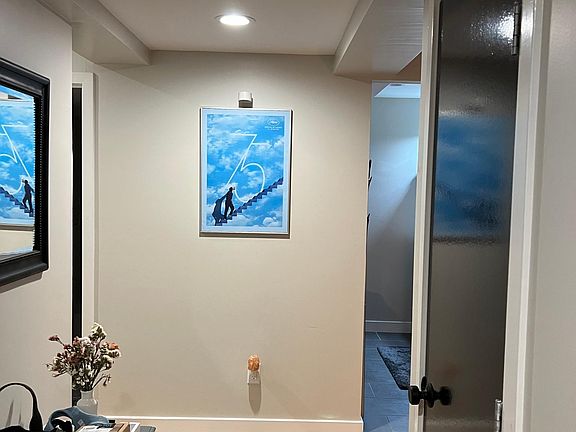 3rd image of 1657 Washington St #207
