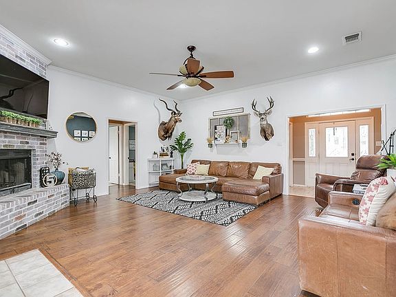 5th image of 3514 Silver Spur Dr