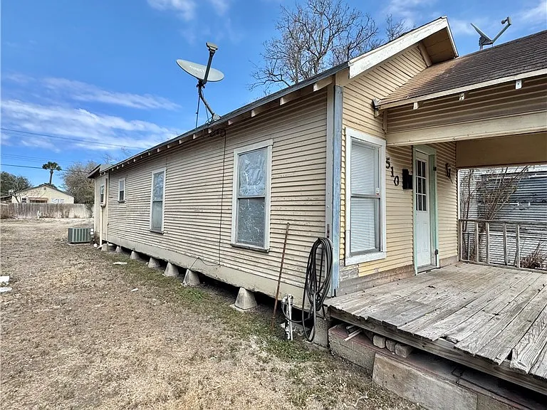 510 E Richard Ave — Photo 3