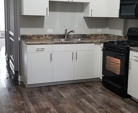 4th image of 1245 S Lawndale Ave APT 1F
