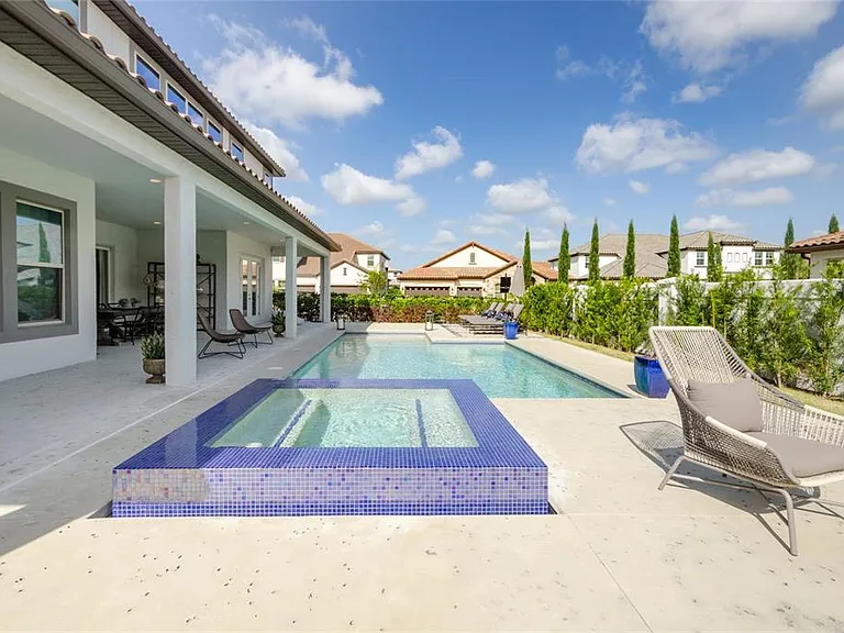 8539 Pippen Dr — Photo 3