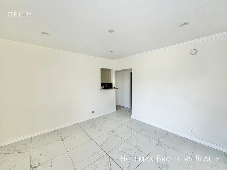 1209 S La Cienega Blvd — Photo 5