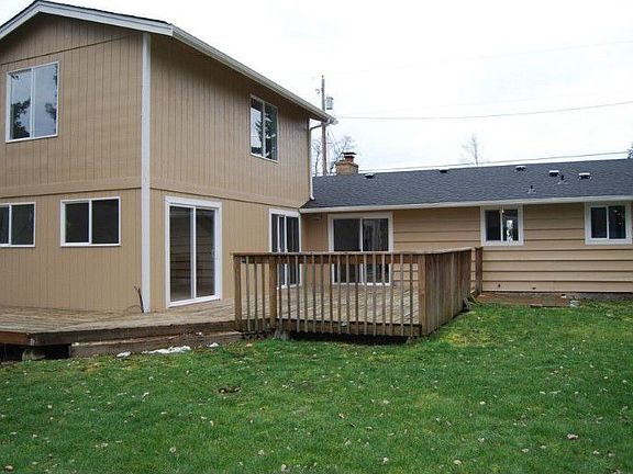 5th image of 224 169th St E