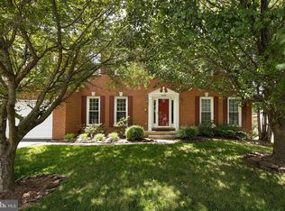 4792 Walbern Ct, Chantilly, VA 20151