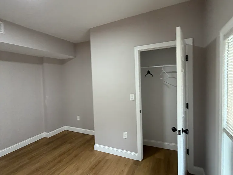 24 E Chestnut St #2 — Photo 14