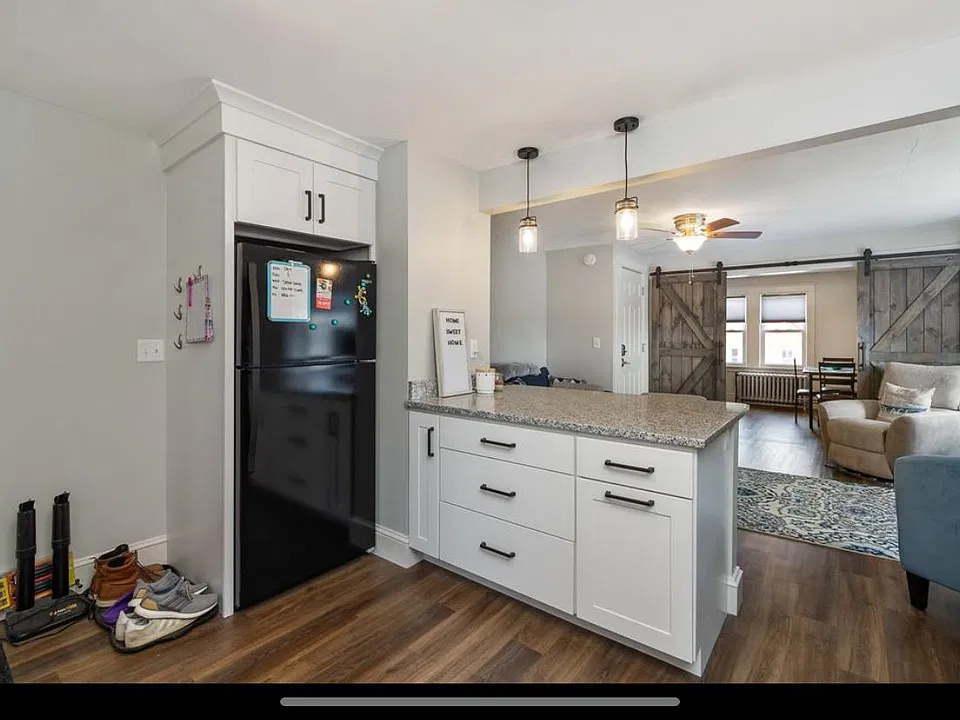 214 Myrtle Ave #4