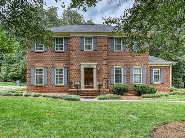 11810 Woffington Ct, Charlotte, NC 28273