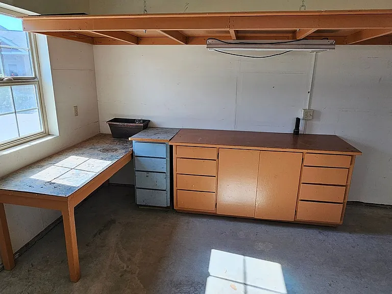 2334 W Beall St #1 — Photo 35